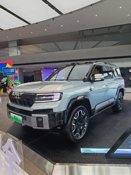 惠州117比亚迪方程豹硬派越野的爆款，英菲尼迪35周年与你共成长